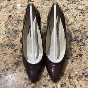 All leather brown Pepe Jimenez pumps